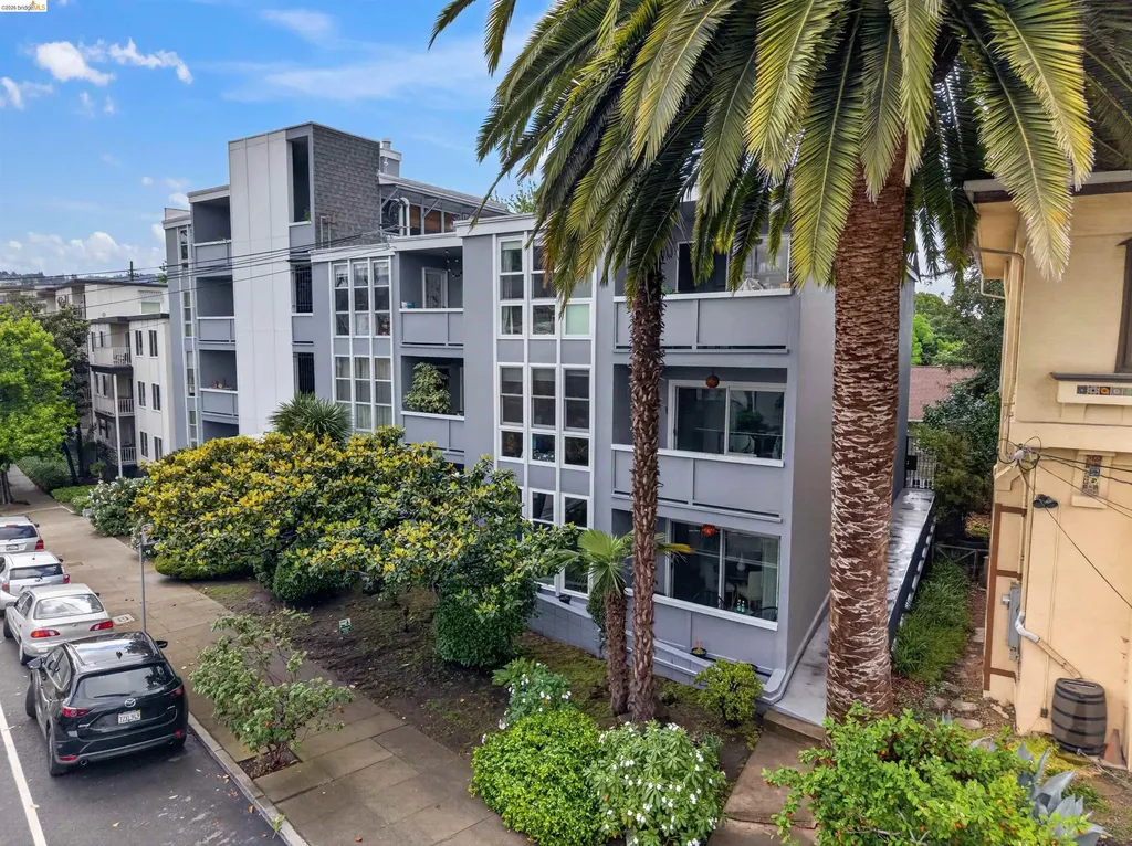 666 Oakland Avenue Oakland CA 94611