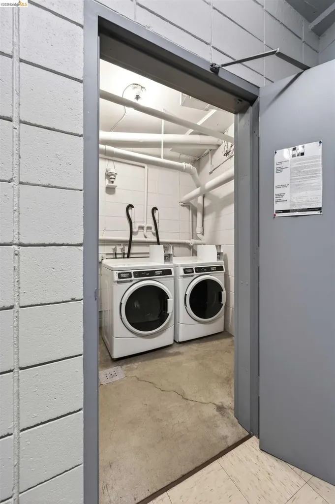 666 Oakland Avenue Oakland CA 94611
