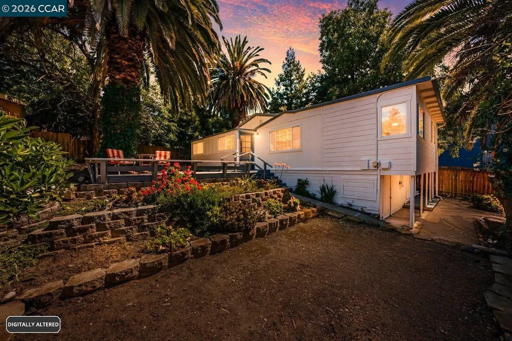 4632 Steele Street Oakland CA 94619