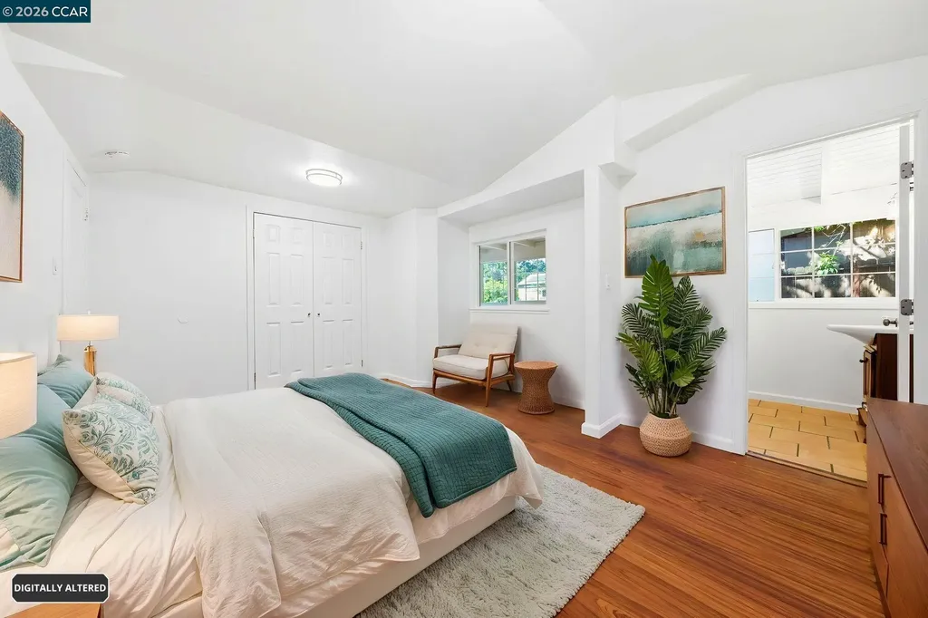4632 Steele Street Oakland CA 94619