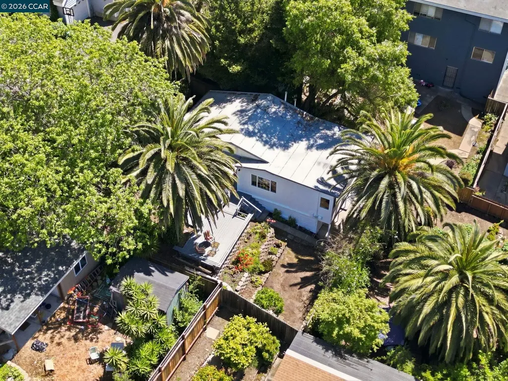 4632 Steele Street Oakland CA 94619
