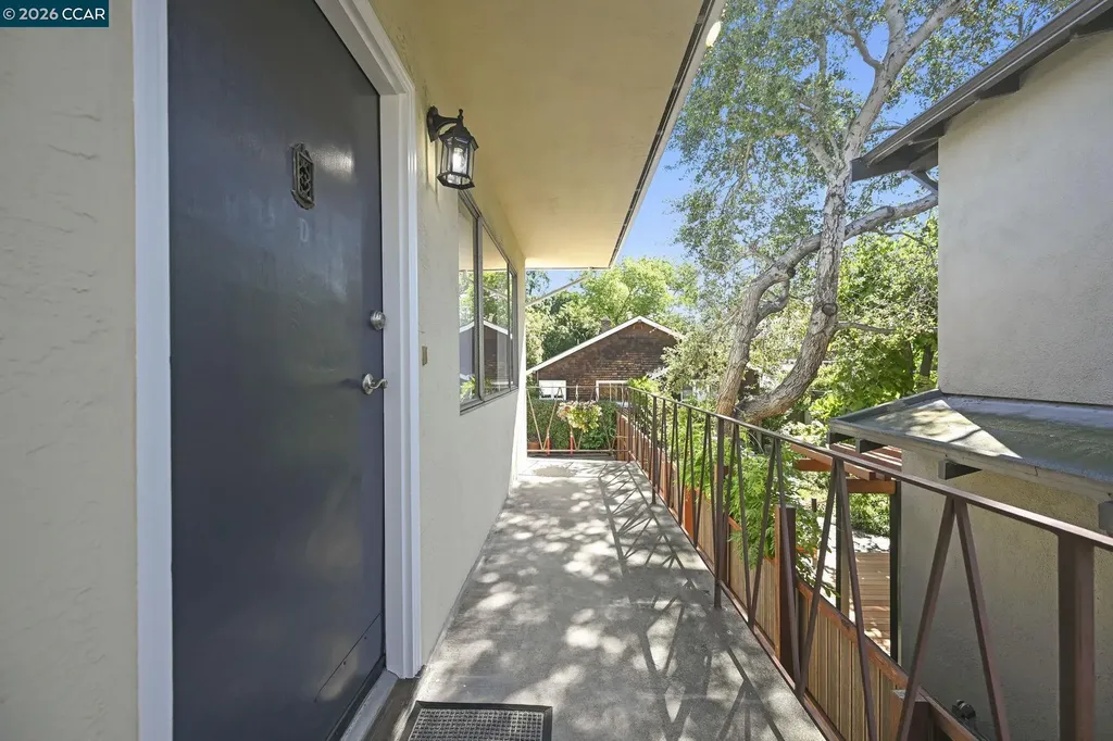 3037 College Avenue Berkeley CA 94705
