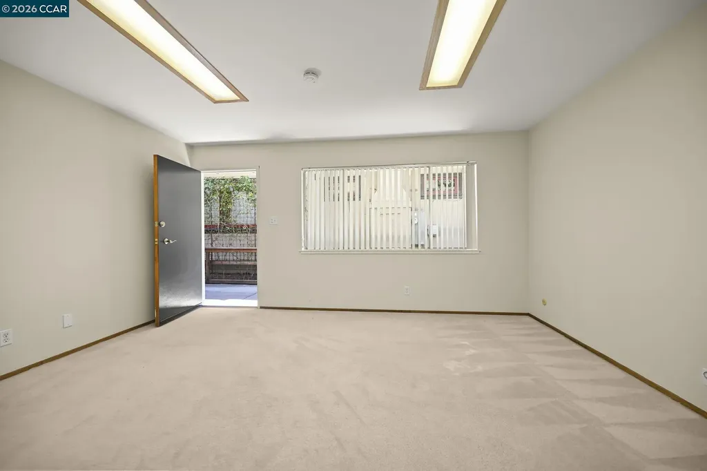 3037 College Avenue Berkeley CA 94705