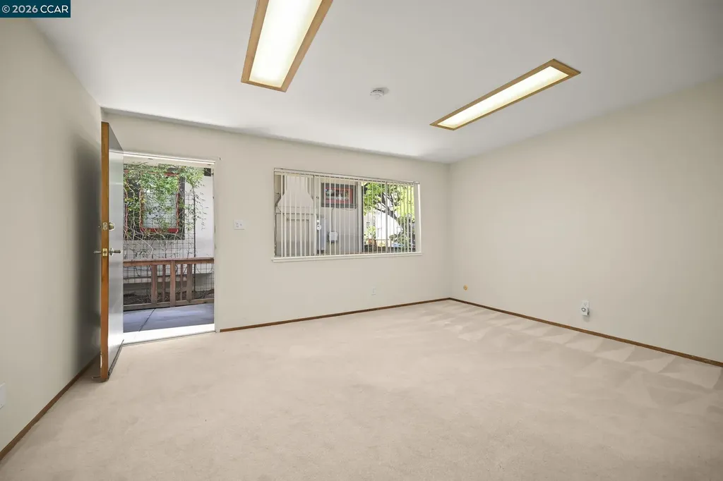 3037 College Avenue Berkeley CA 94705