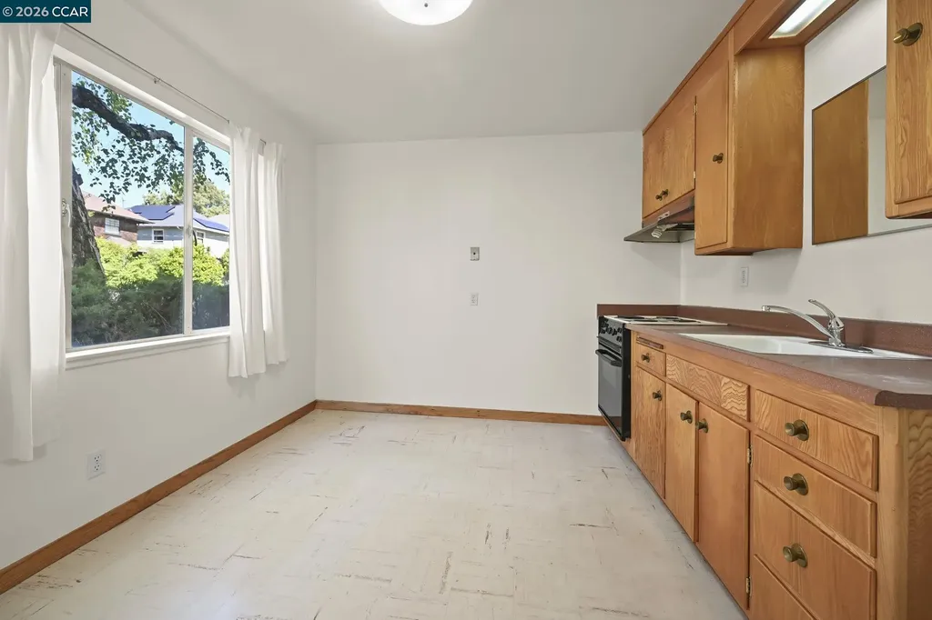 3037 College Avenue Berkeley CA 94705