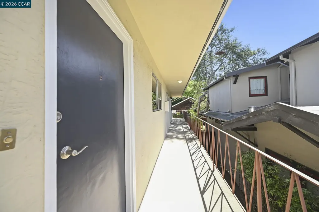 3037 College Avenue Berkeley CA 94705
