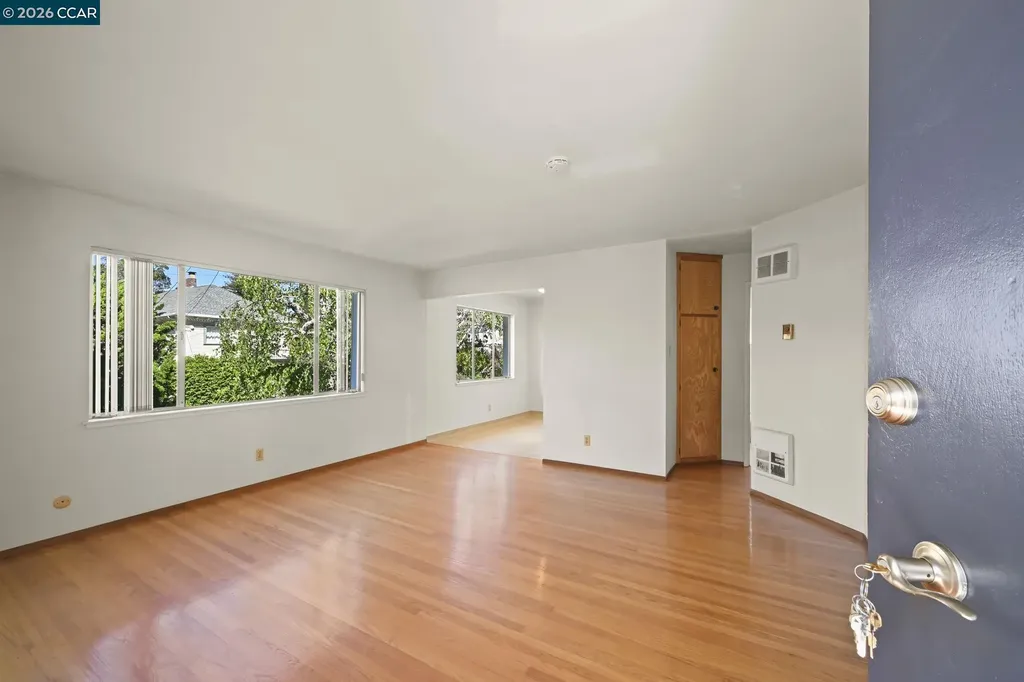 3037 College Avenue Berkeley CA 94705