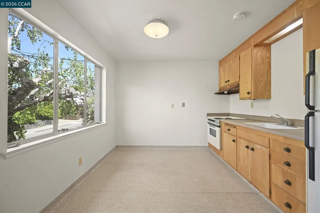 3037 College Avenue Berkeley CA 94705