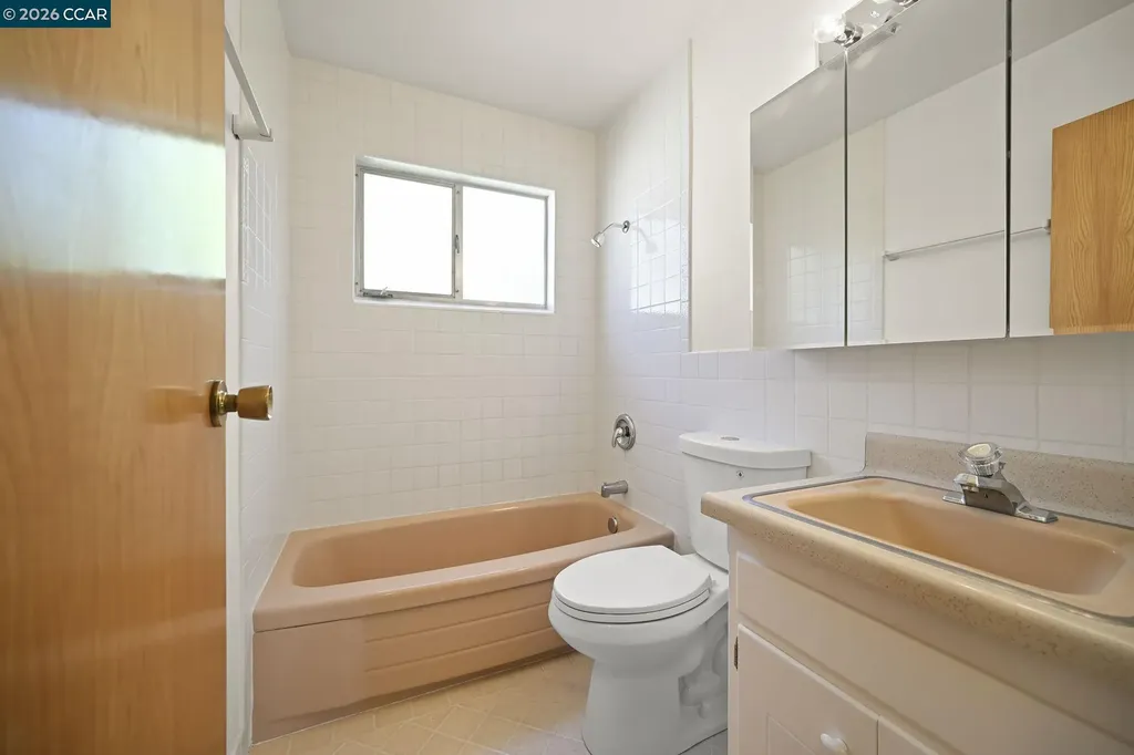 3037 College Avenue Berkeley CA 94705