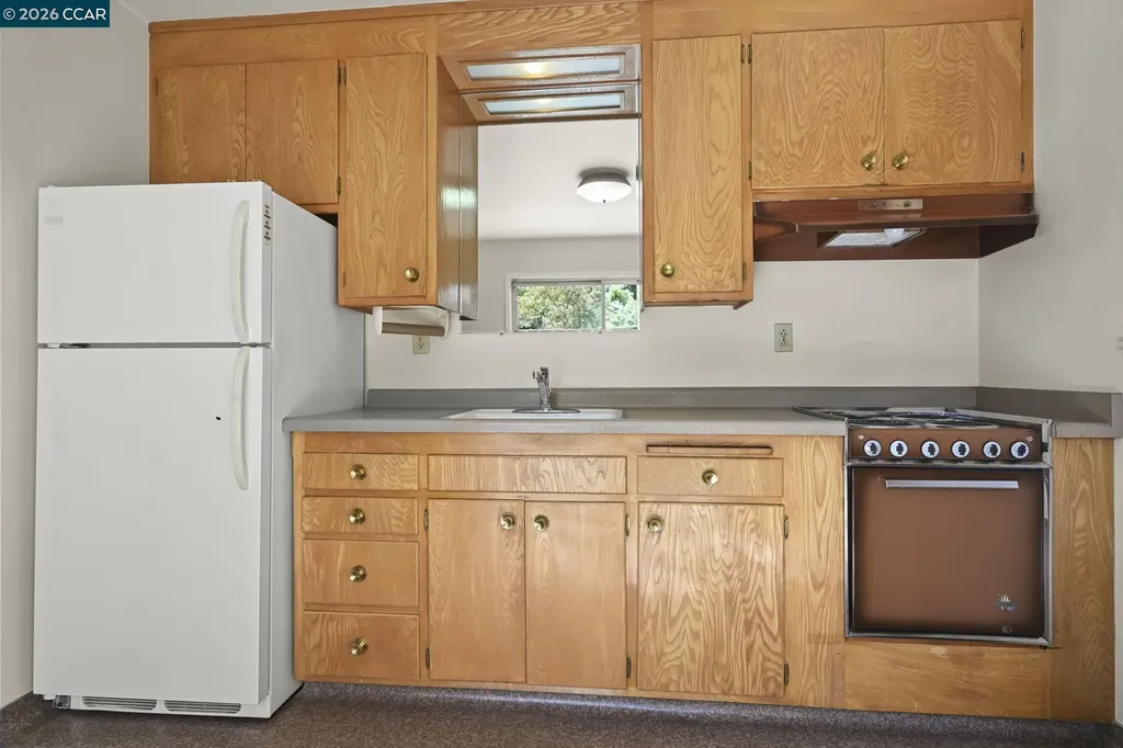 3037 College Avenue Berkeley CA 94705