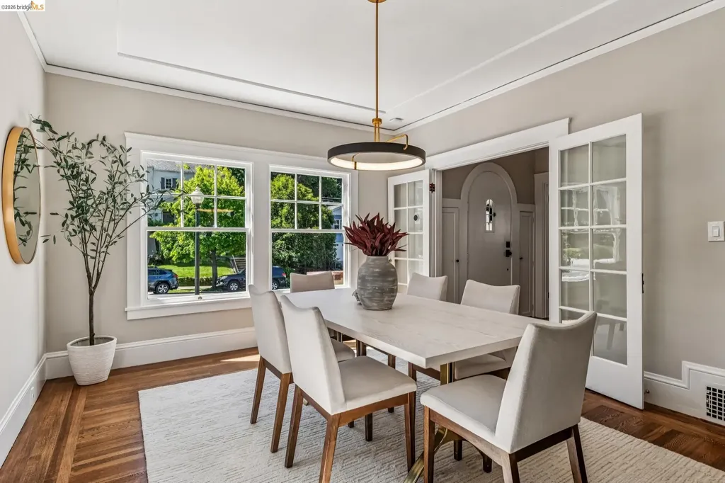 806 Mandana Boulevard Oakland CA 94610