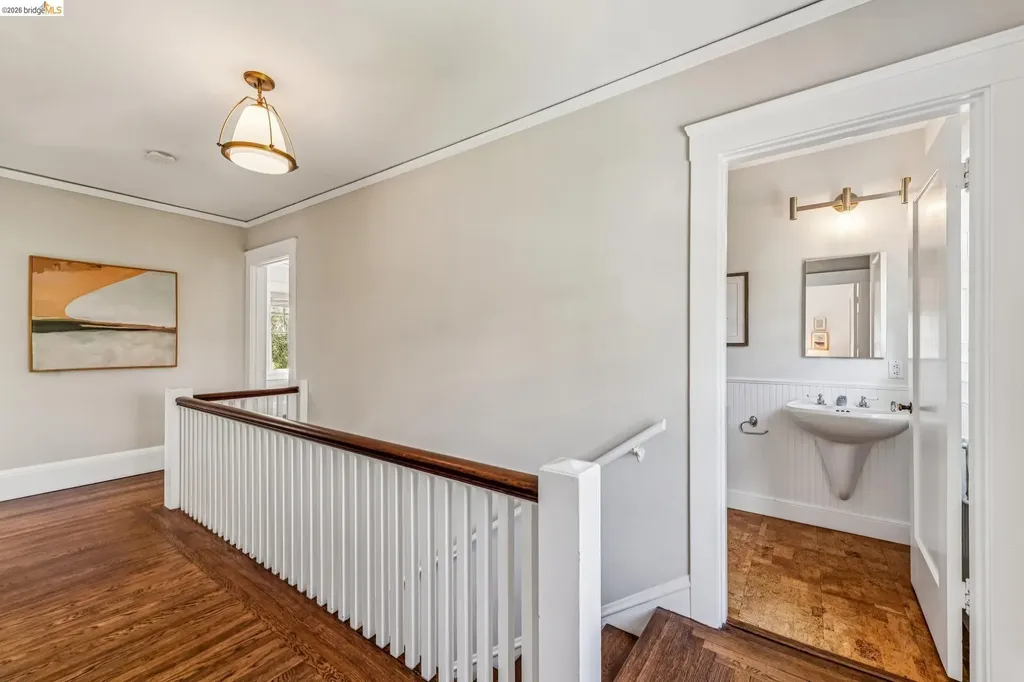 806 Mandana Boulevard Oakland CA 94610