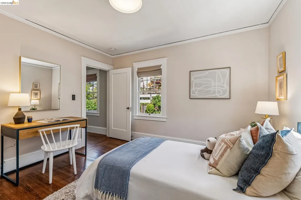 806 Mandana Boulevard Oakland CA 94610