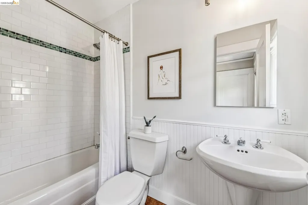806 Mandana Boulevard Oakland CA 94610