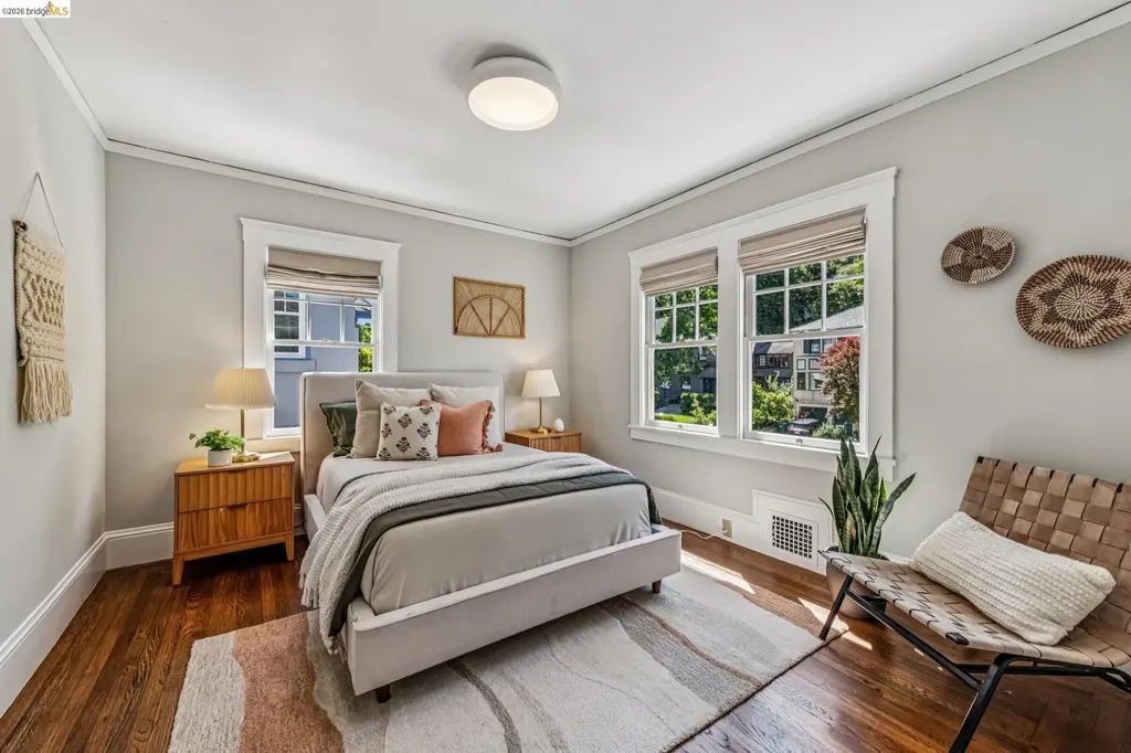 806 Mandana Boulevard Oakland CA 94610