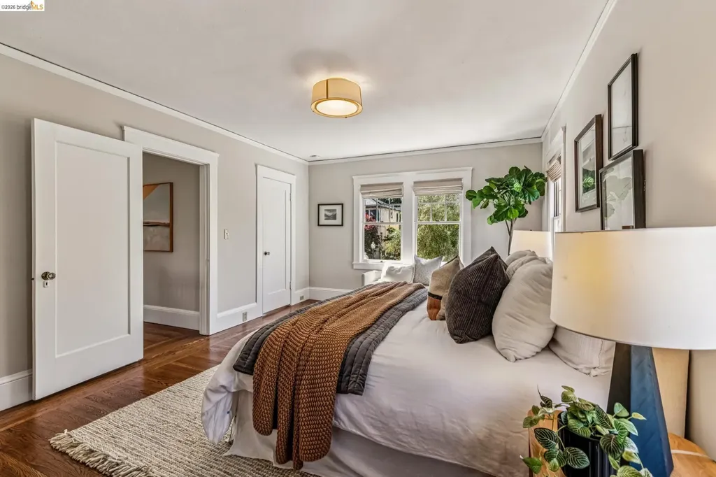 806 Mandana Boulevard Oakland CA 94610