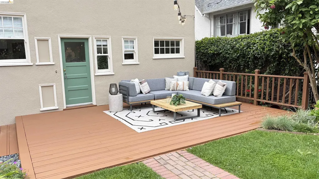 806 Mandana Boulevard Oakland CA 94610