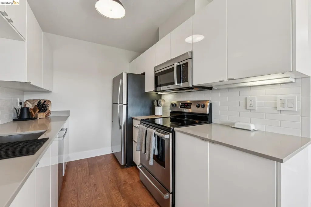 194 Lakeshore Court Richmond CA 94804