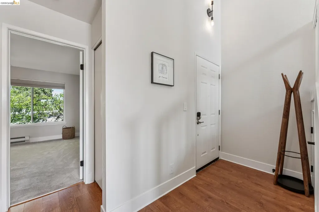 194 Lakeshore Court Richmond CA 94804
