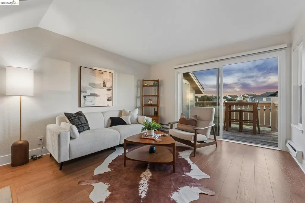 194 Lakeshore Court Richmond CA 94804