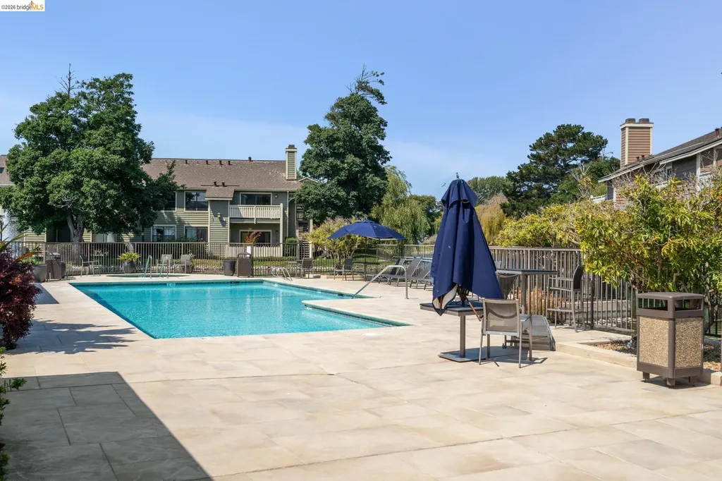 194 Lakeshore Court Richmond CA 94804