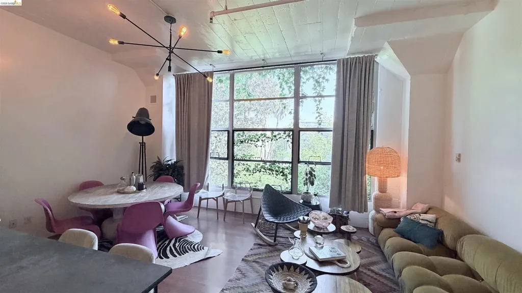Emeryville CA, 1500 Park, Unit 335