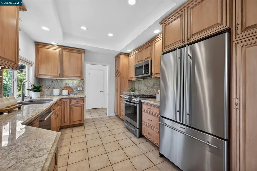 1882 Camino Pablo Moraga CA 94556