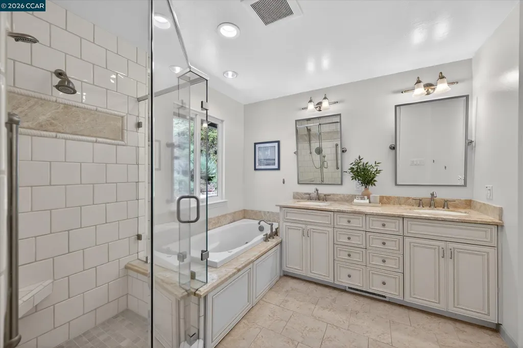 1882 Camino Pablo Moraga CA 94556