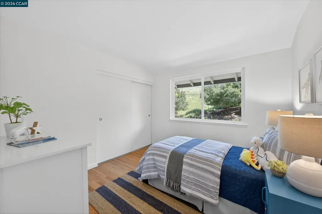 1882 Camino Pablo Moraga CA 94556