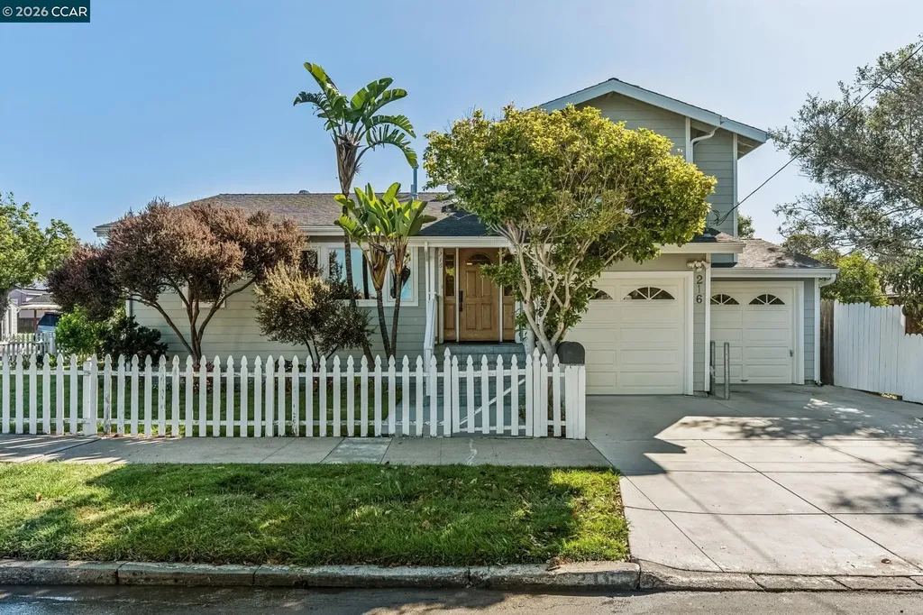 216 Behrens Street El Cerrito CA 94530