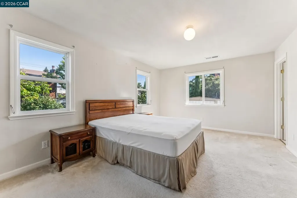 216 Behrens Street El Cerrito CA 94530