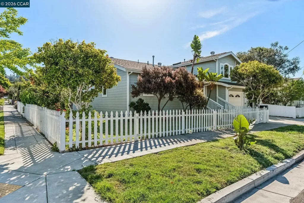 216 Behrens Street El Cerrito CA 94530