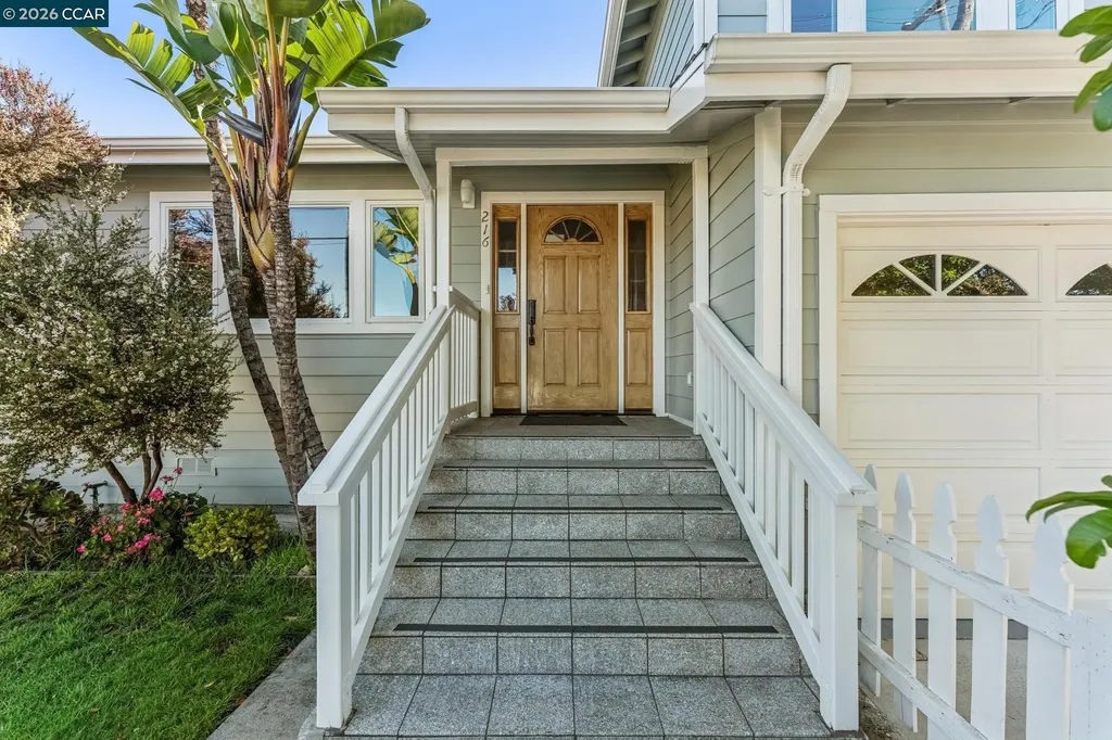 216 Behrens Street El Cerrito CA 94530