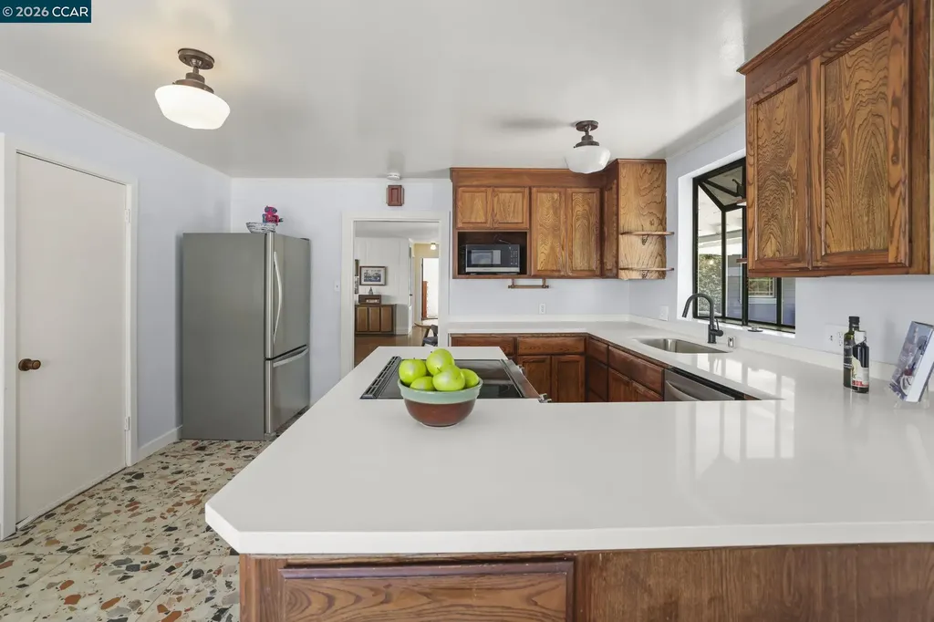 1931 Dowrelio Drive Crockett CA 94525