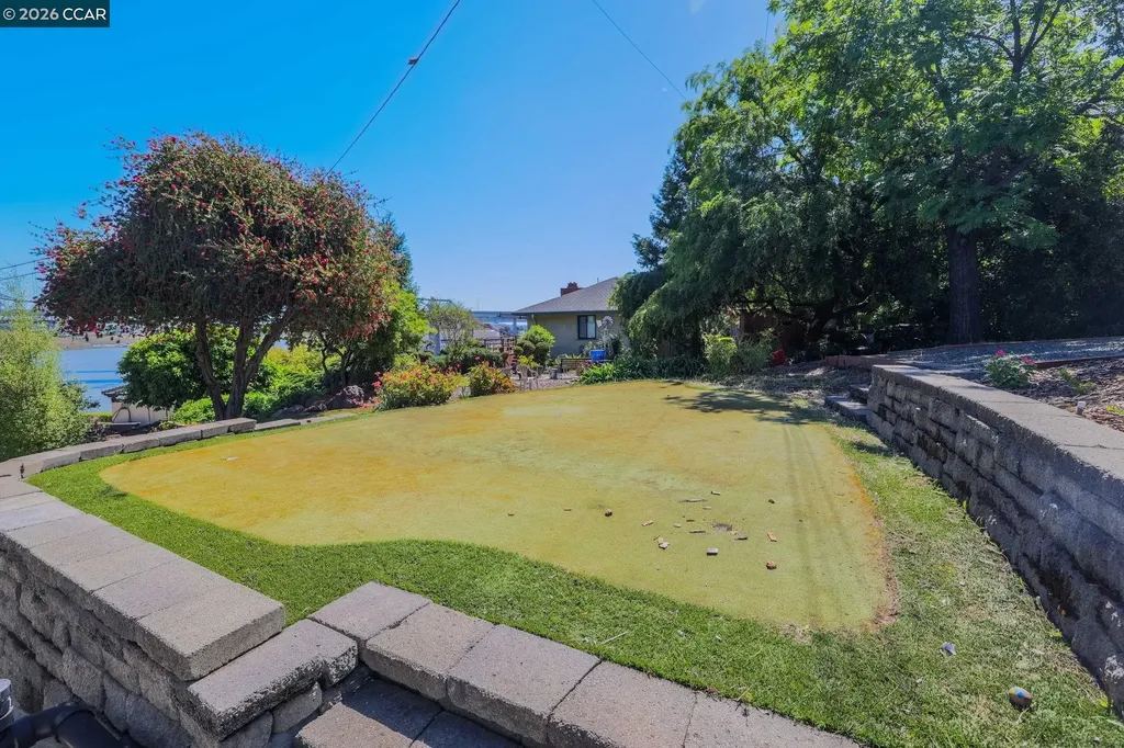 1931 Dowrelio Drive Crockett CA 94525