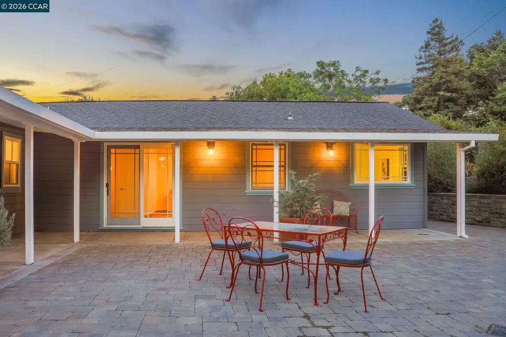 1931 Dowrelio Drive Crockett CA 94525