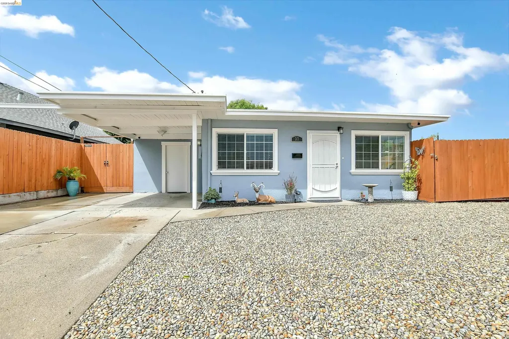 37 Beach Drive Bay Point CA 94565