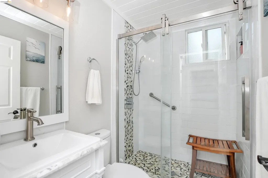 37 Beach Drive Bay Point CA 94565