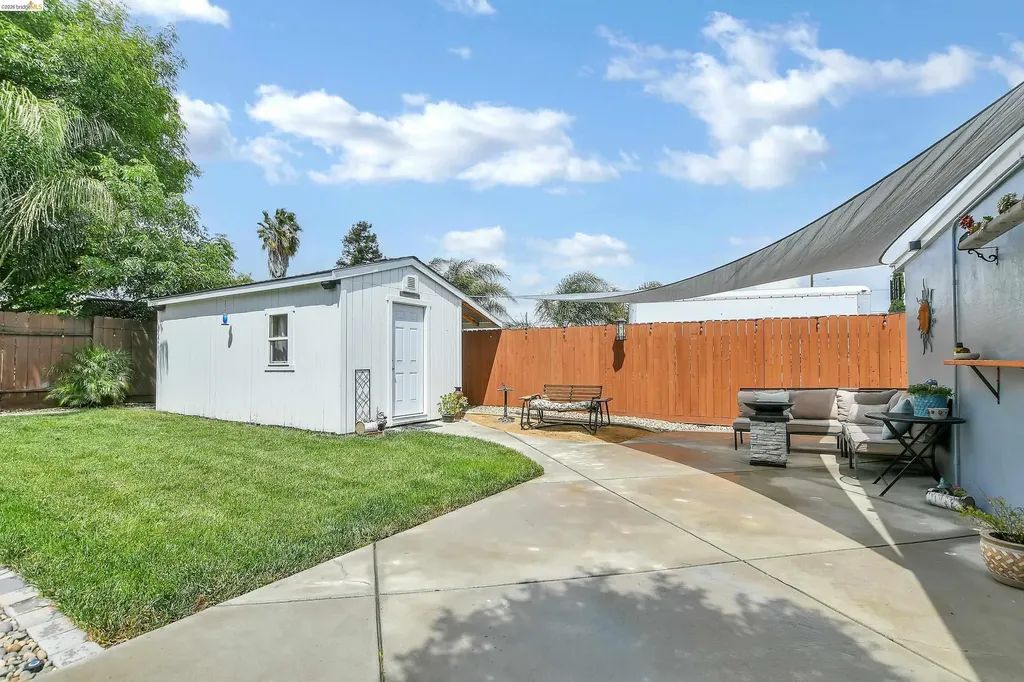 37 Beach Drive Bay Point CA 94565