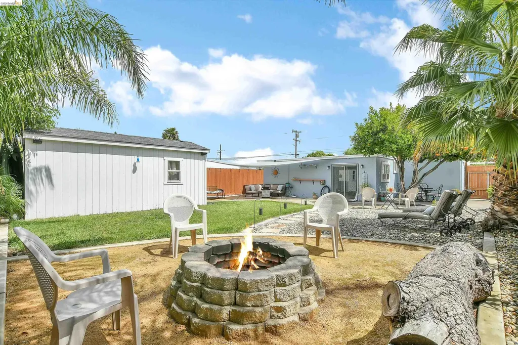 37 Beach Drive Bay Point CA 94565