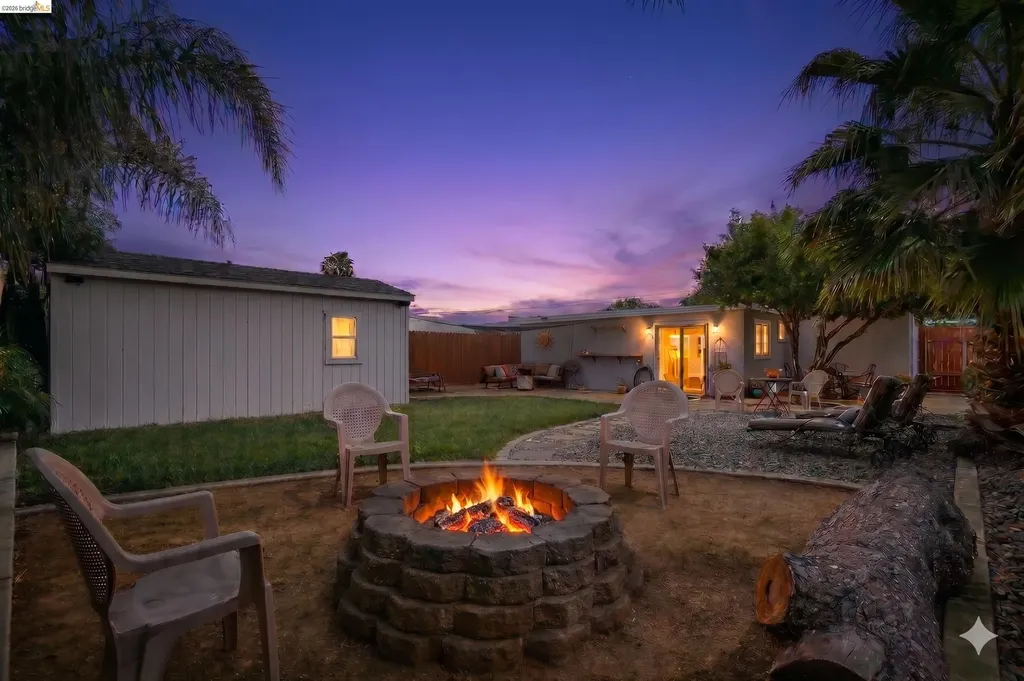 37 Beach Drive Bay Point CA 94565
