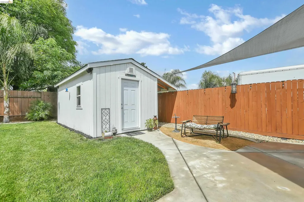 37 Beach Drive Bay Point CA 94565