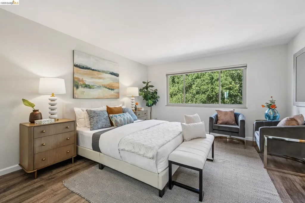7900 Hansom Drive Oakland CA 94605