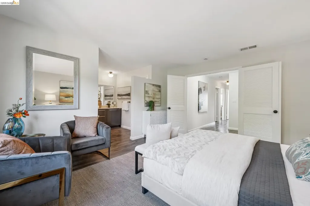 7900 Hansom Drive Oakland CA 94605
