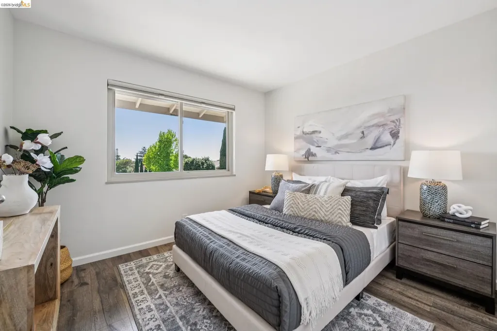 7900 Hansom Drive Oakland CA 94605