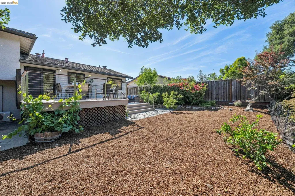 7900 Hansom Drive Oakland CA 94605