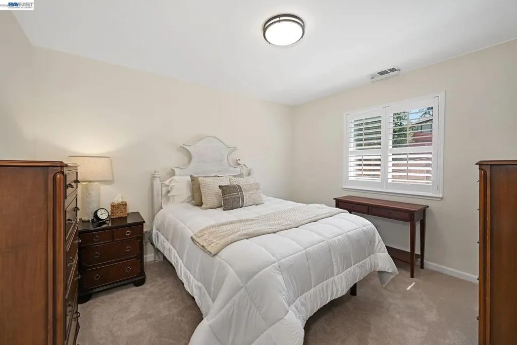 2473 Centennial Lane Hayward CA 94541