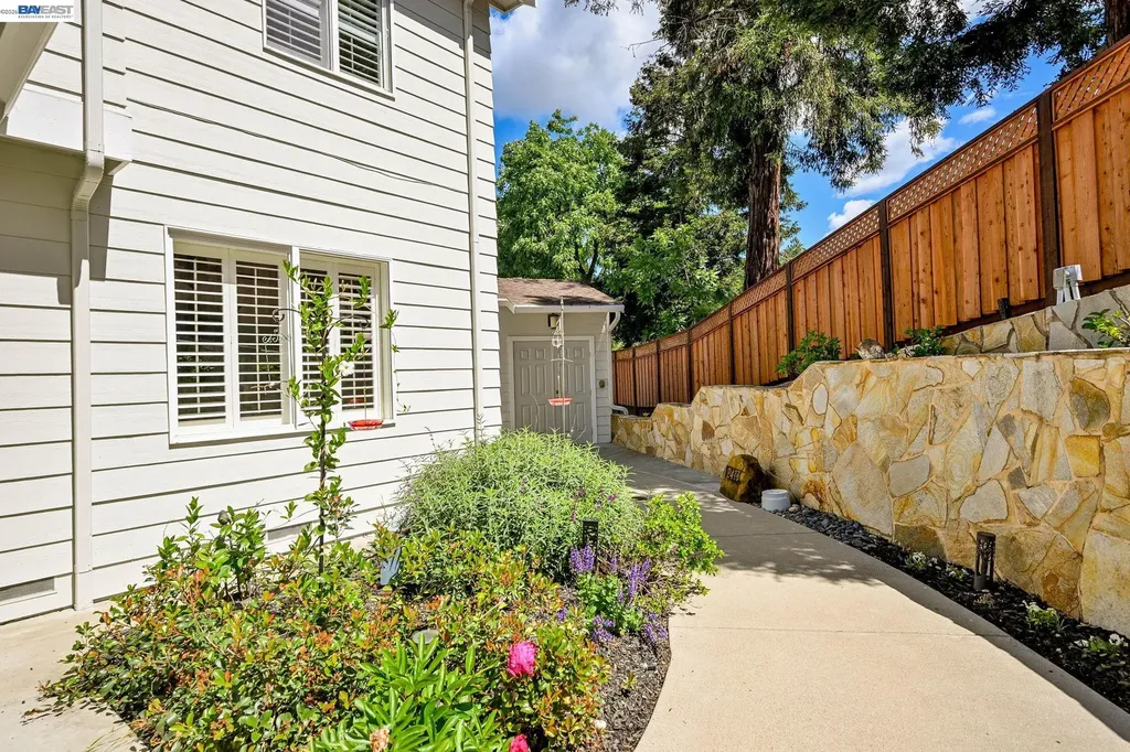 2473 Centennial Lane Hayward CA 94541