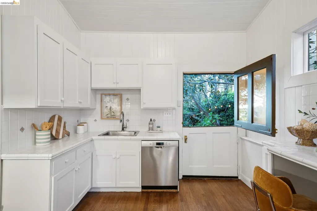 305 Sheridan Avenue Piedmont CA 94611