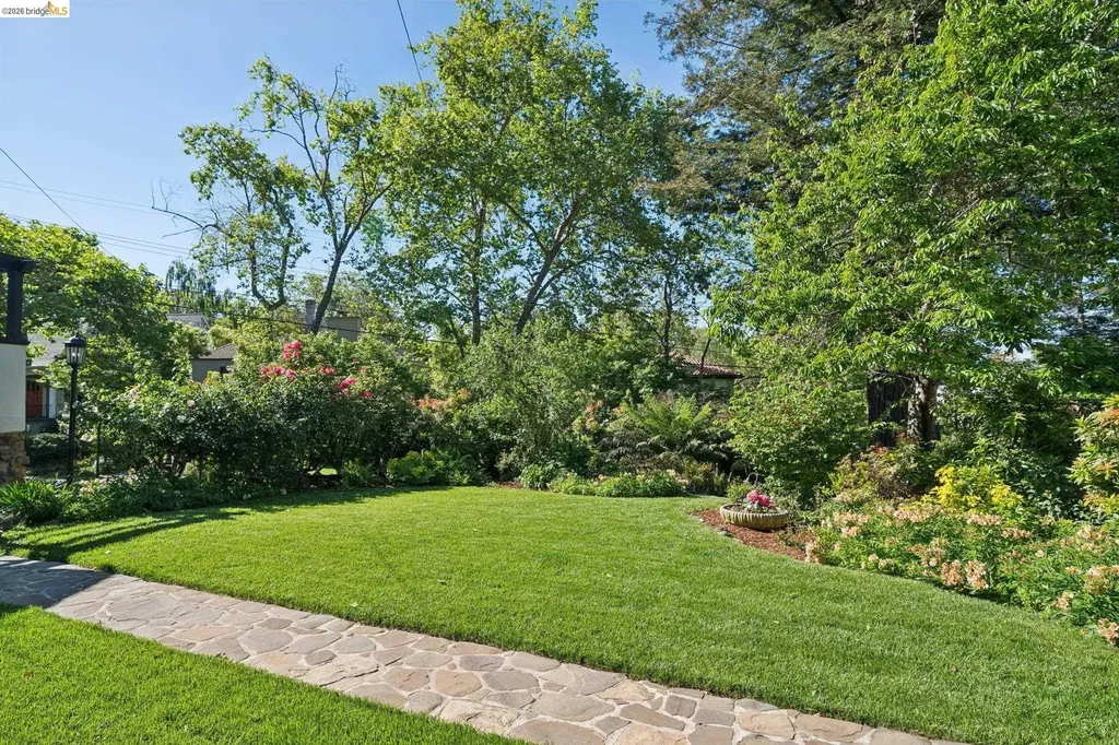 305 Sheridan Avenue Piedmont CA 94611